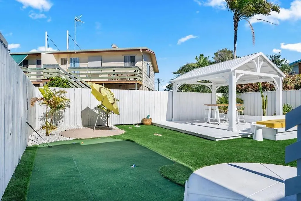 The Saguaro Villa #1 Hervey Bay Urangan 0*,  Austrálie
